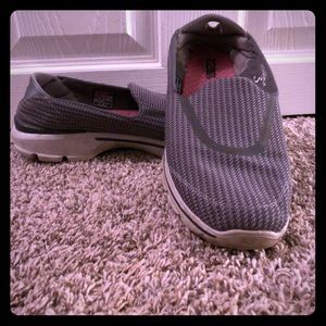 Skechers slip on